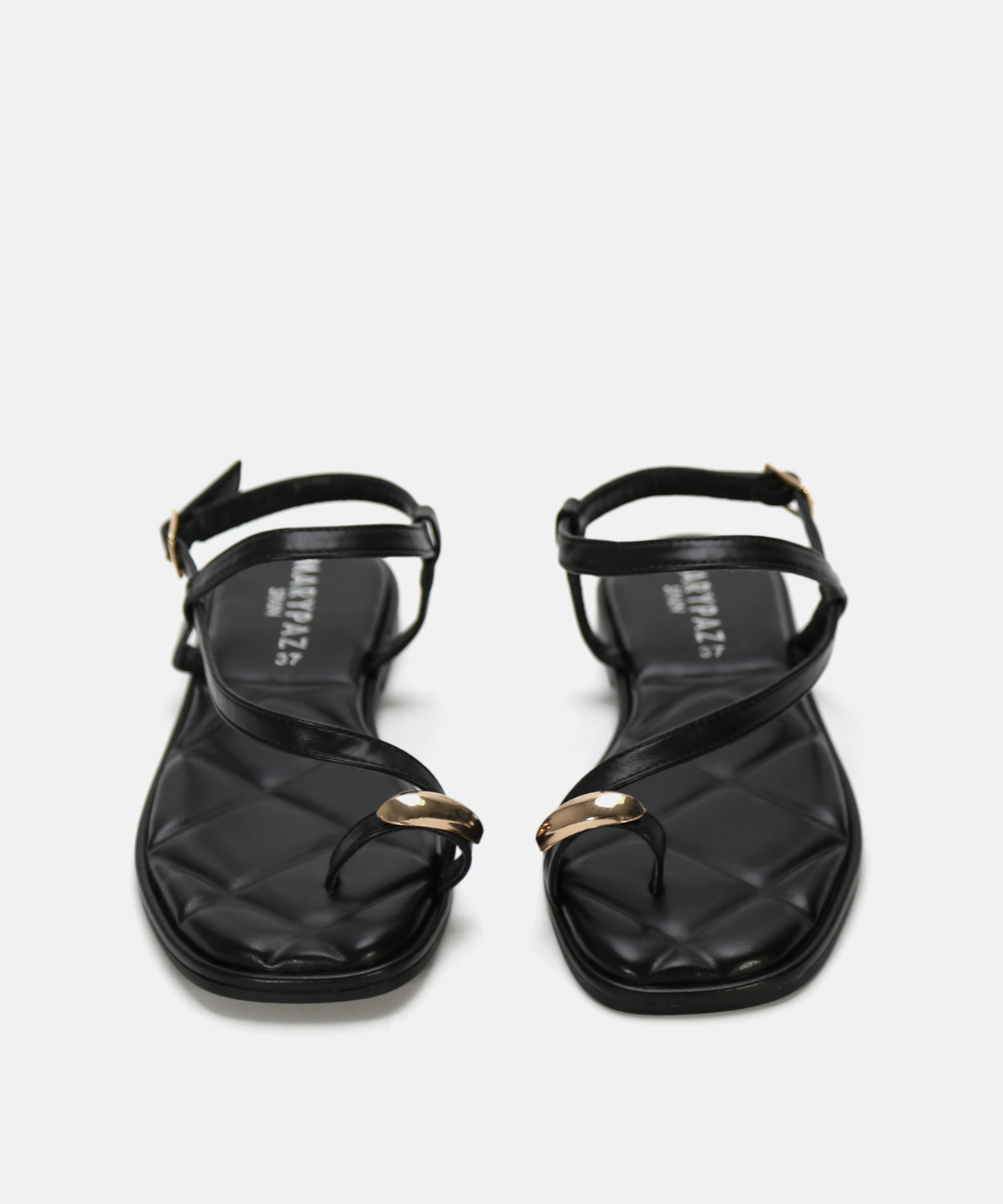 Sand&aacute;lia rasa com detalhe met&aacute;lico image number null